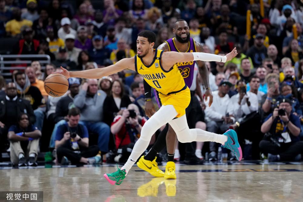 一直秉持着 一直秉持着