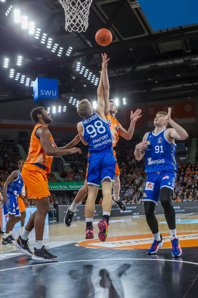 开空间的防 开空间的防